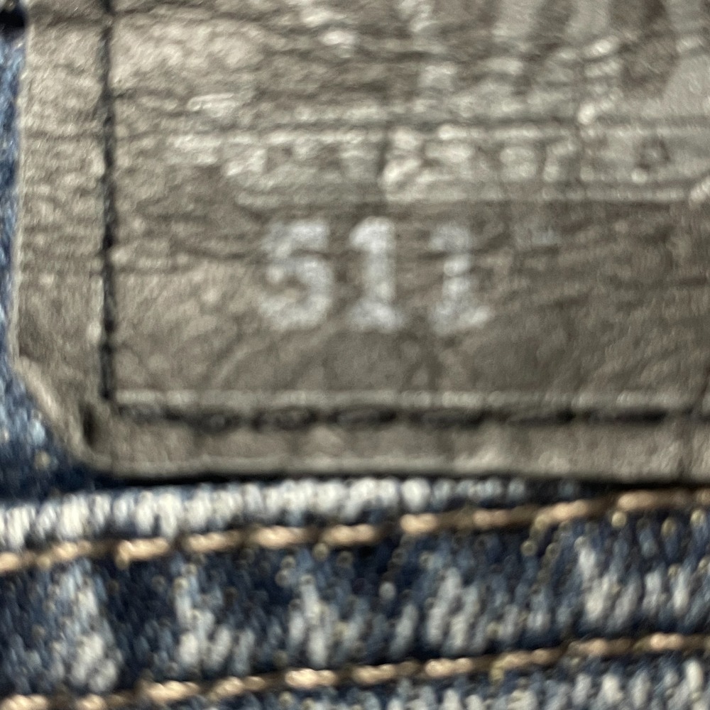 Levis 511 Jeans Mens 34x32 Slim Fit Distressed Blue Denim Button Fly - Picture 15 of 16